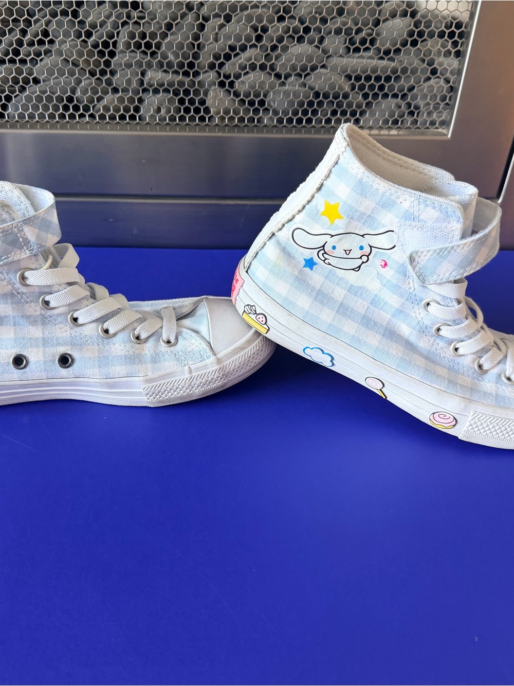 Converse Kids High-Top Sneakers in Blue Gingham with licensed Cinnamoroll image